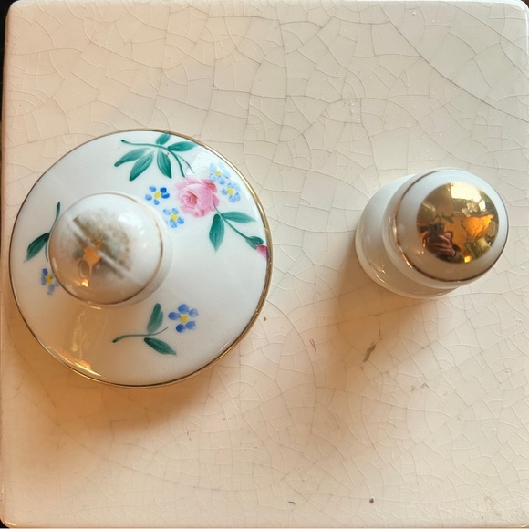 Vintage Apothecary Jars Hand Painted Floral Gold Accent Powder Cotton Containers - Picture 3 of 12